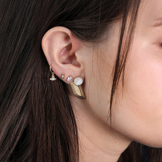 Split Bezel Earring / Shield Diamond + Yellow Gold