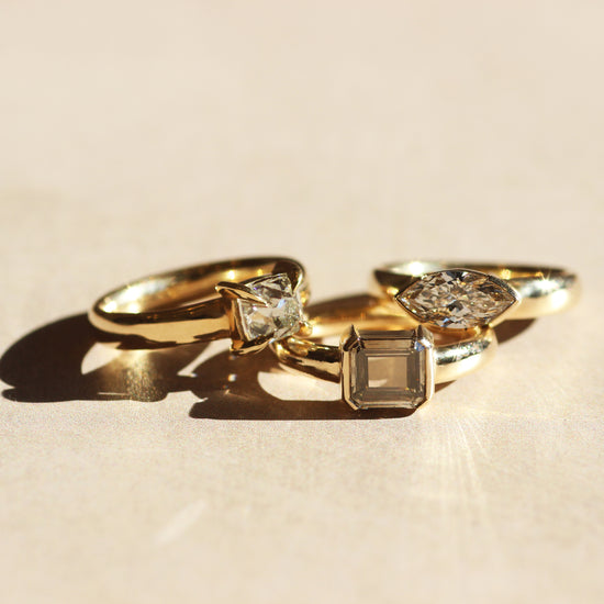 Ellipse Ring / Champagne Portrait Cut Antique Diamond 1.2ct