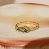 Sideways Ring / Green Kite Sapphire