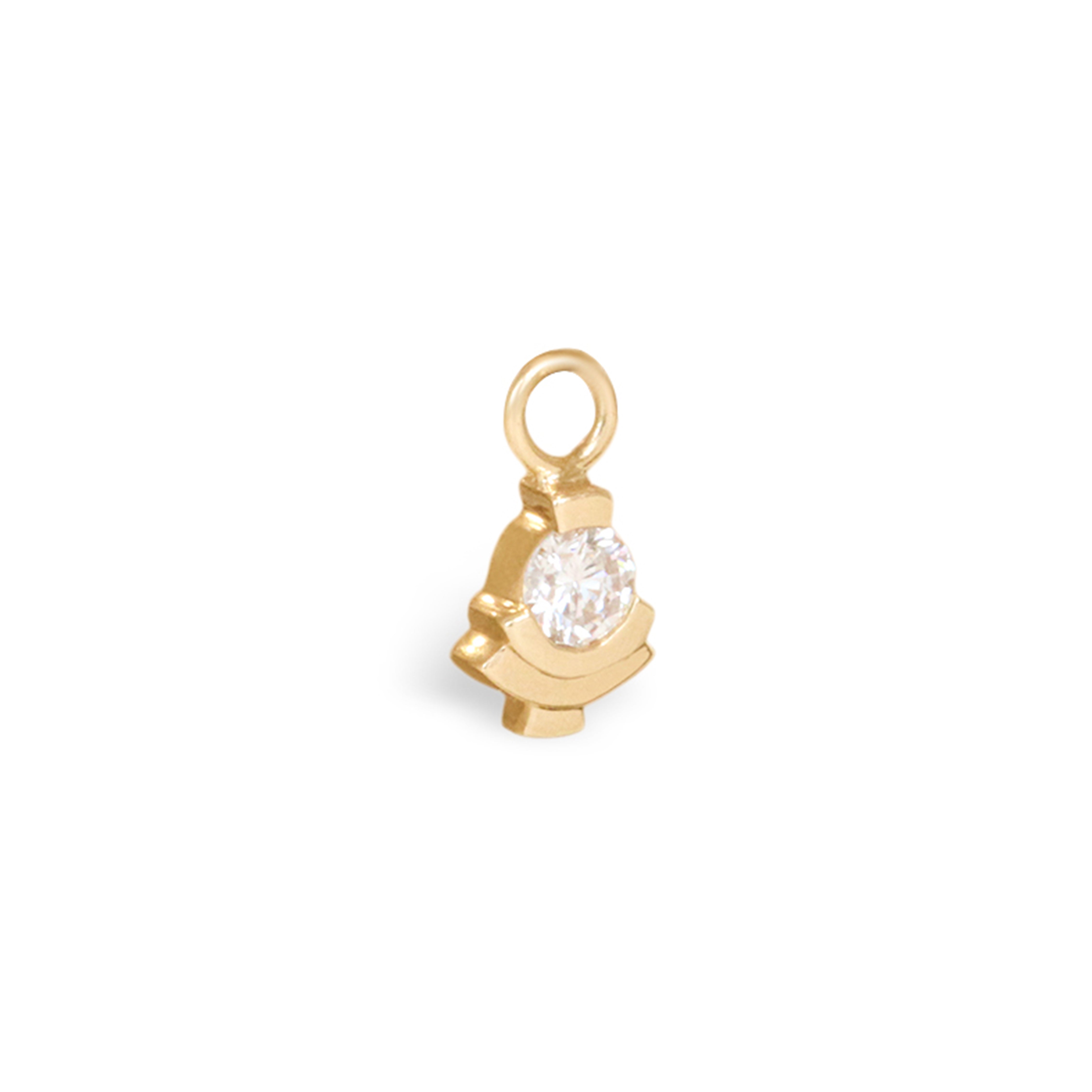 Side angled view of Step Mazunte Charm / Lab Diamond by Goldpoint Jewelry
