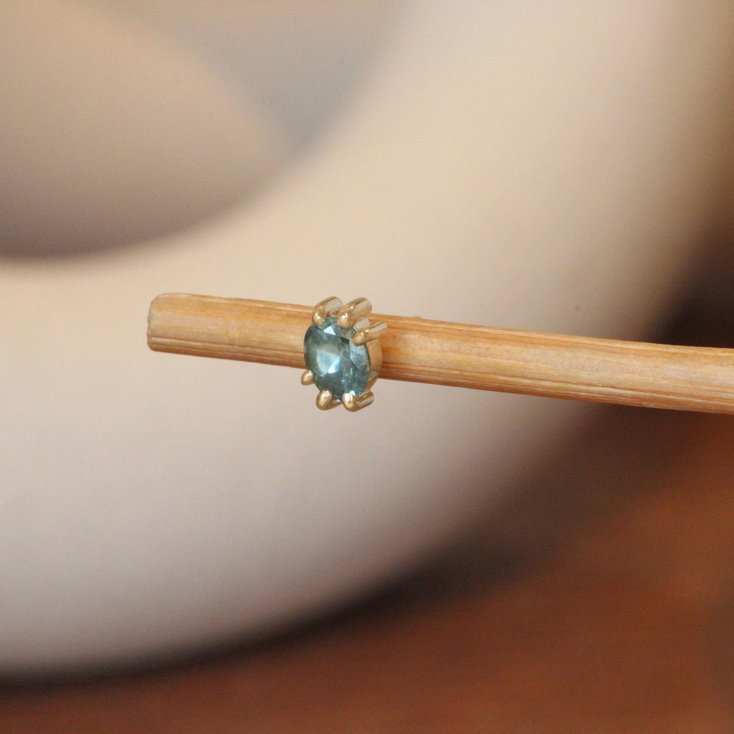 Miro Earring / Oval Blue Green Sapphire