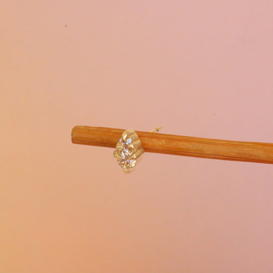Points Earring / Lab Diamond