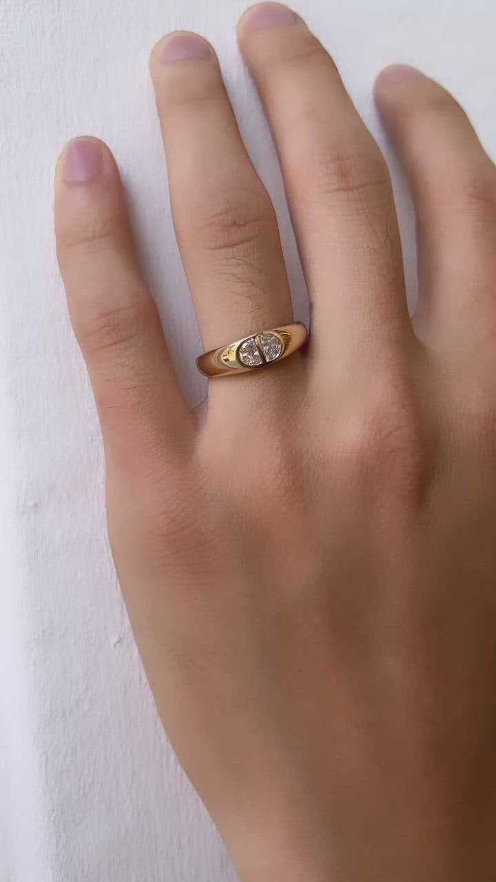 Load and play video in Gallery viewer, Diptych Signet Ring / Lab Half Moon Diamonds 0.39ct
