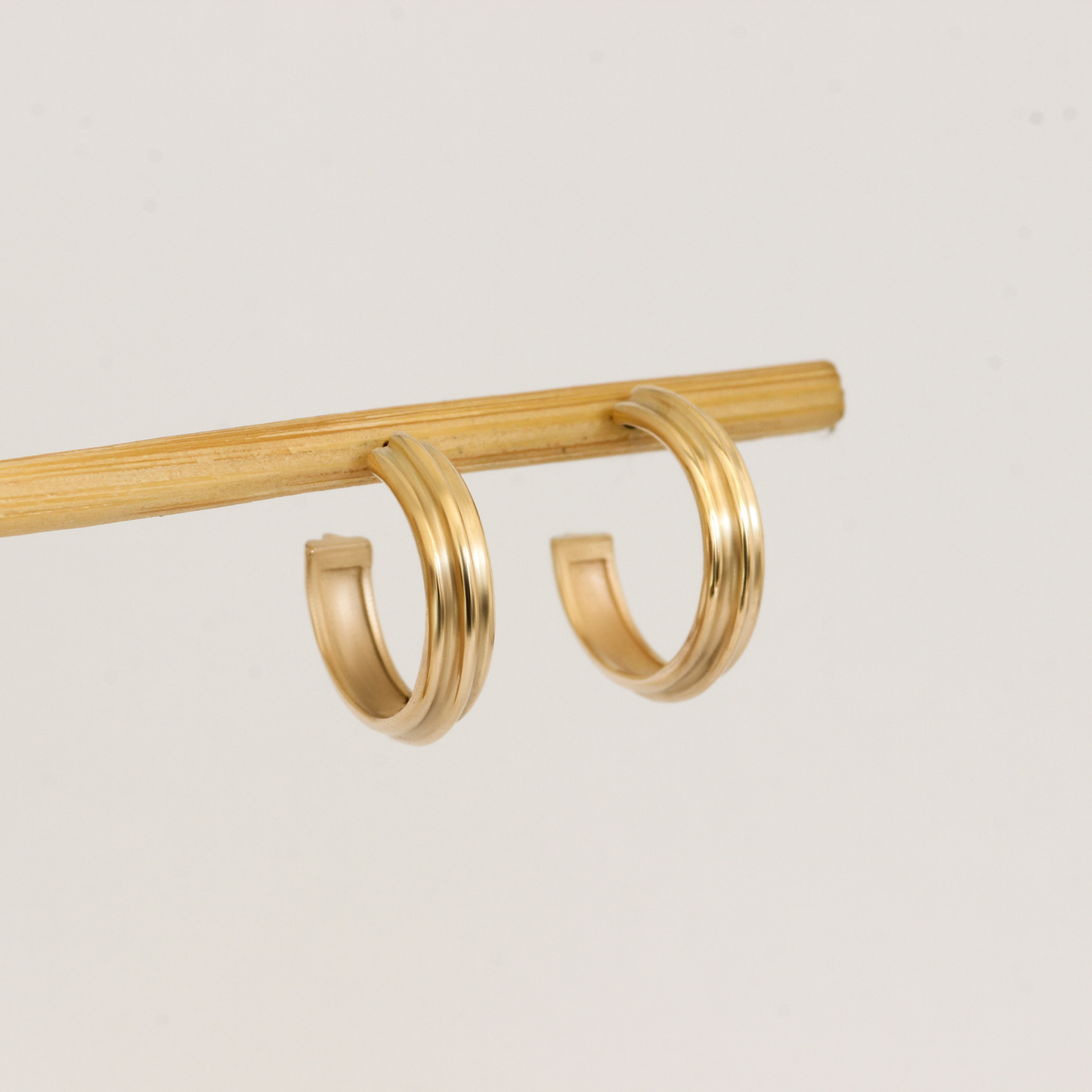 Cornice Hoop by Goldpoint