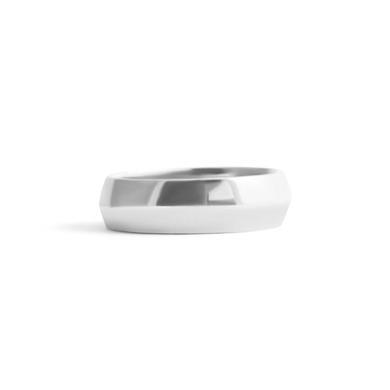Front view of Soft Knife Edge Band / 6mm in Platinum