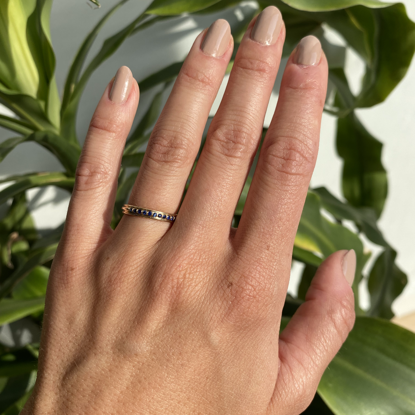 Cornice Band / Blue Sapphires - Goldpoint Studio - Greenpoint, Brooklyn - Fine Jewelry