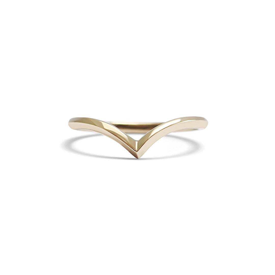 Front view of Peak Knife Edge Band in 14k yellow gold