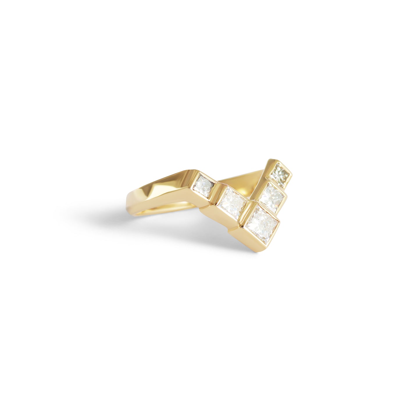 Load image into Gallery viewer, V Ring / Princess Cut Diamonds 0.83ct - Goldpoint Studio - Greenpoint, Brooklyn - Fine Jewelry

