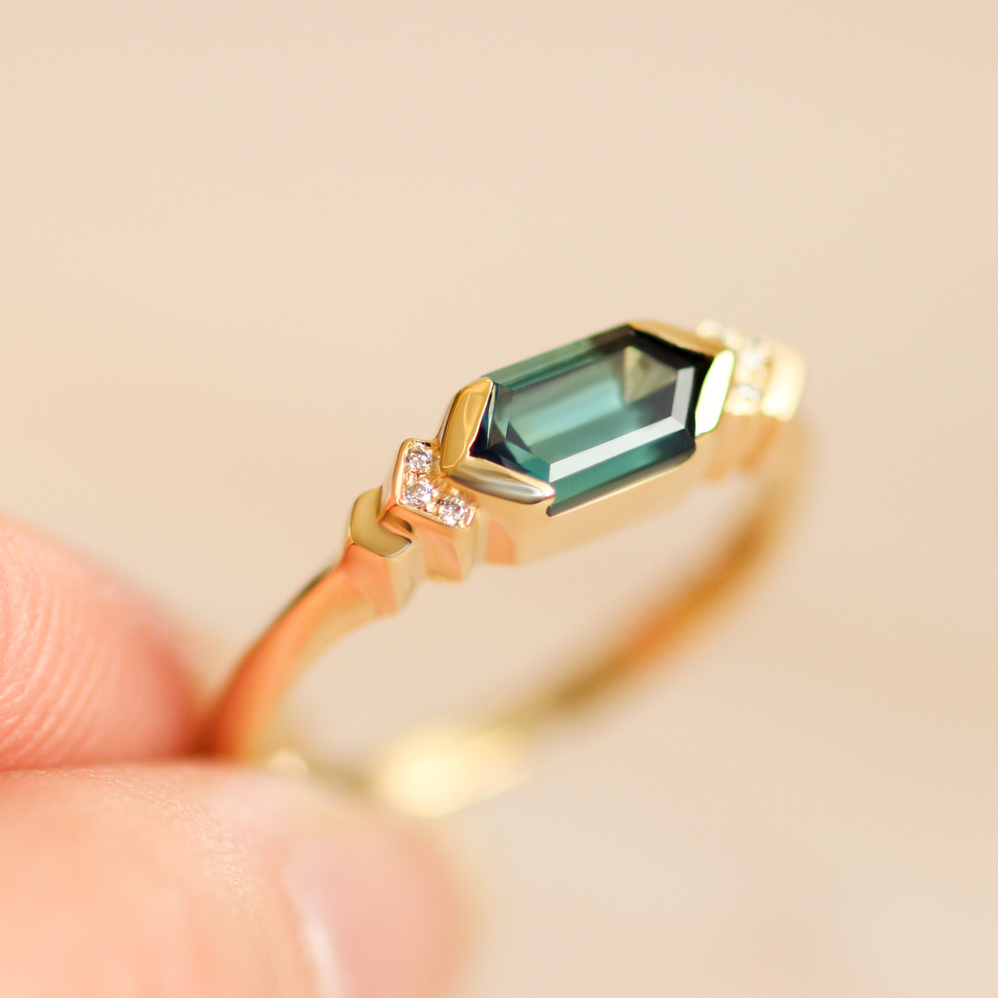 Load image into Gallery viewer, Step Ring / Hexagon Sapphire + Champagne Diamonds
