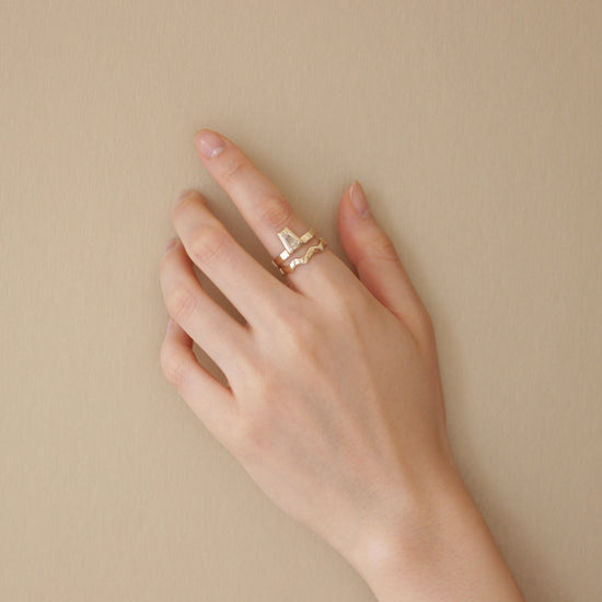 Step Horizon Ring / Champagne Baguette Diamond - Goldpoint Studio - Greenpoint, Brooklyn - Fine Jewelry